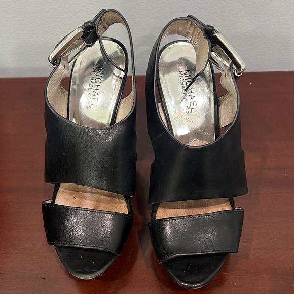 Michael Kors Carla Platform Black Leather Size 7 - Picture 5 of 17